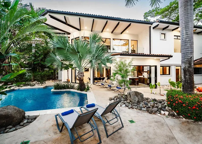 Golf From Home! 8br Lux Villa, Pool, Club! Villa *