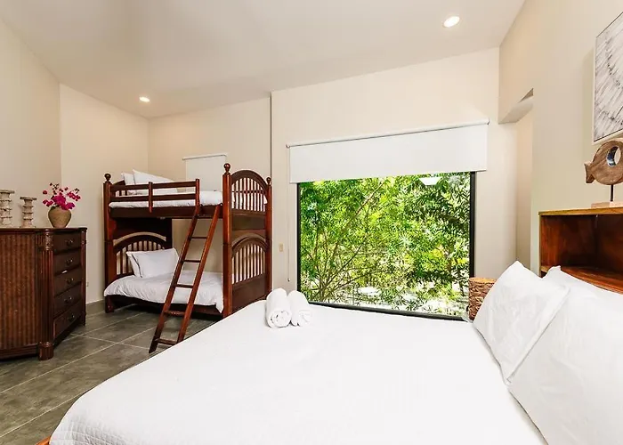 Golf From Home! 8br Lux Villa, Pool, Club! Villa *