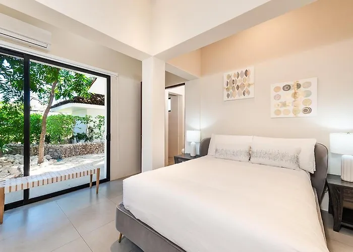 Golf From Home! 8br Lux Villa, Pool, Club! Villa *