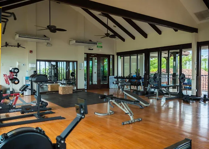 Golf From Home! 8br Lux Villa, Pool, Club! Playa Avellana